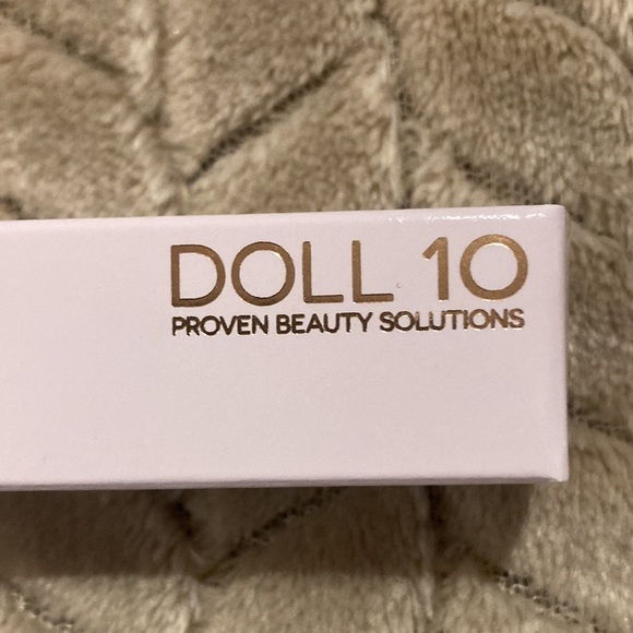 DOLL 10 Lash Remedy Peptide Mascara. NWT / NEW. - Picture 2 of 6